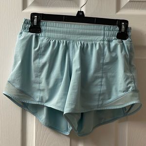 lululemon Hotty Hot Low-Rise Lined Short 4”